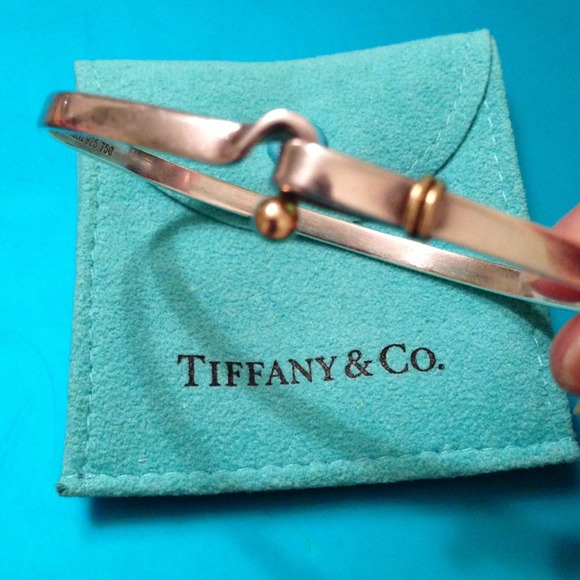 Authentic Tiffany love knot bangle - Picture 3 of 4