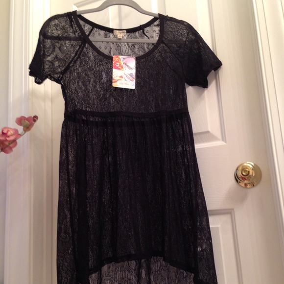 ⭐️SOLD IN BUNDLE⭐️ Black lace dress / cover-up