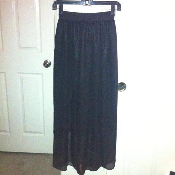 ✨SOLD✨ Black chiffon skirt