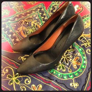 RESERVED Banana Republic pointed toe pumps
