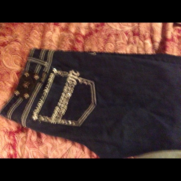 SOLD🚫✋miss me  Easy skinny stretchy size 32