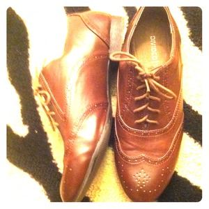 H&M-Divided- Ladies Brouge Shoes