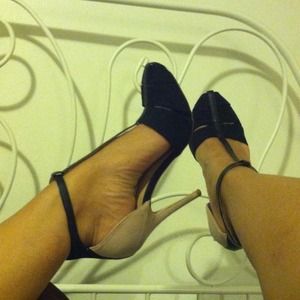 Zara Black and Tan shoes