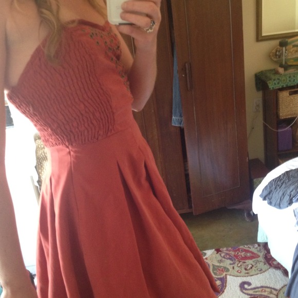 SOLD!Lil brick dress! - Picture 2 of 3
