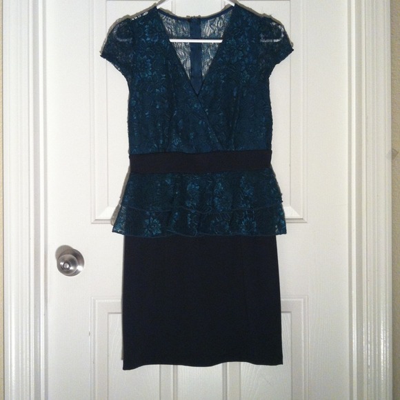 NWOT Classic beauty mermaid lace dress