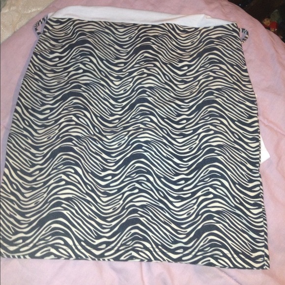 Formal Zebra Dress - Picture 3 of 4