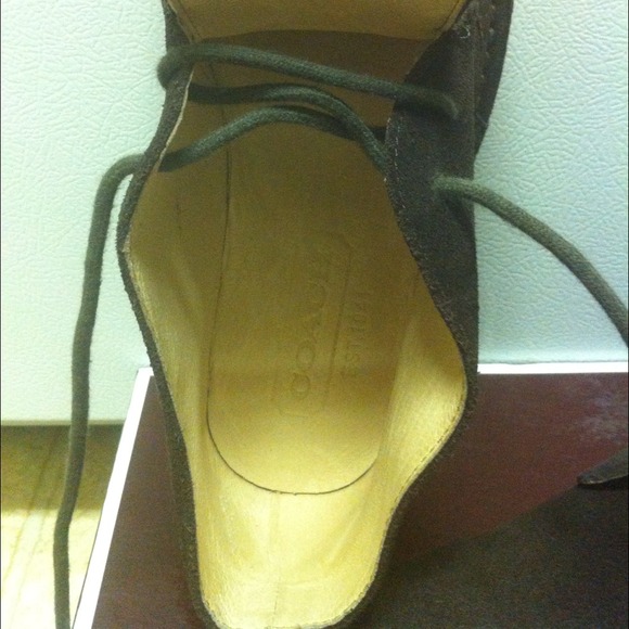 Coach men's shoe - Picture 2 of 2