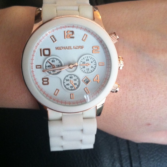 Michael Kors Accessories - 🚫Traded⛔ MK Watch White with Rose Gold hardware