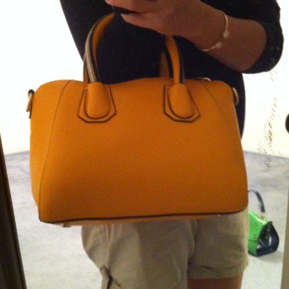 SOLD!! Bundle - Picture 4 of 4