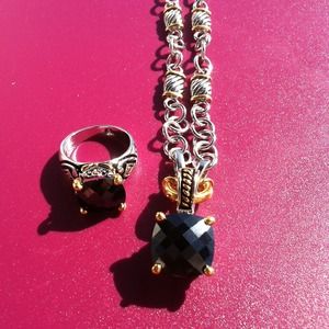 Reserved for Lucia's closet! Thank you!!!