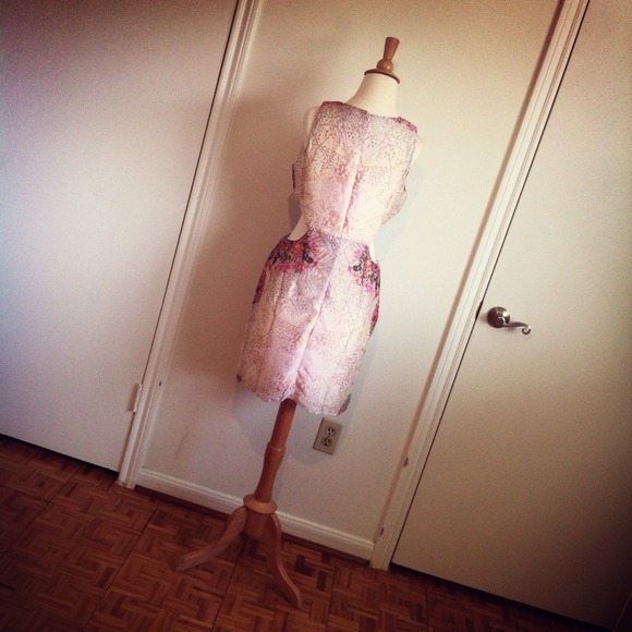 S O L D - Picture 4 of 4