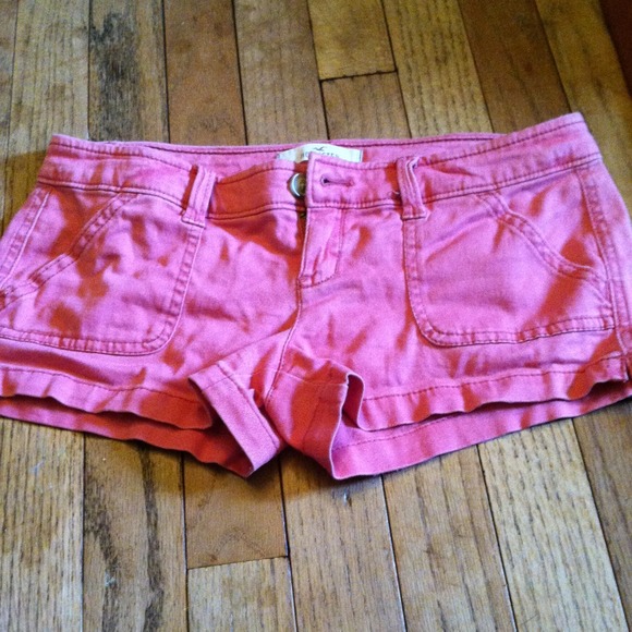 Hollister peach shorts