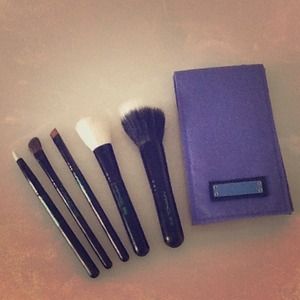 Mac brush travel kit
