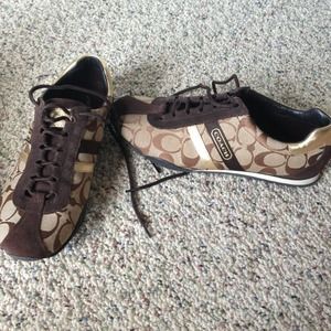 REDUCED!!Like-New Coach Katelyn tennis shoes