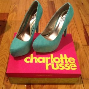 Never Worn Charlotte Russe Teal Suede Heels!