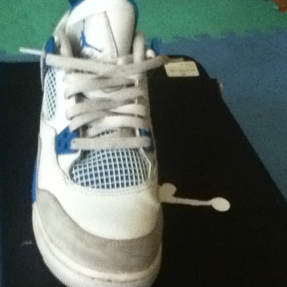 Jordan's 4s