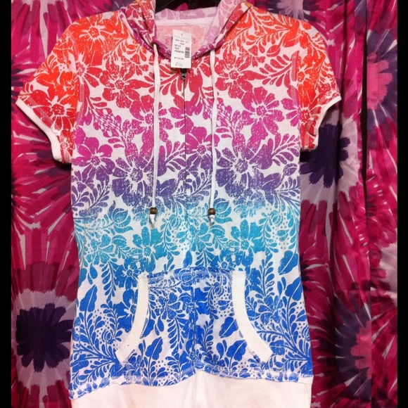 Ombré beach hoodie and beach bag