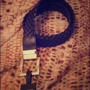 ✨🌟SOLD ONLINE FOR 23.50🌟✨MK brown & gold belt