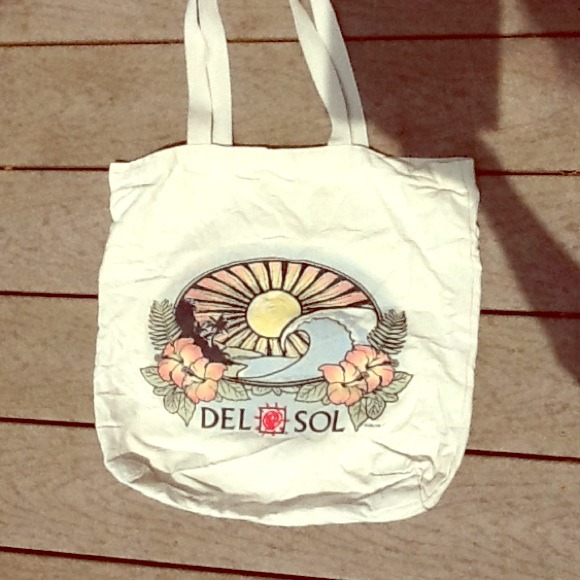 Del Sol color changing beach bag☀