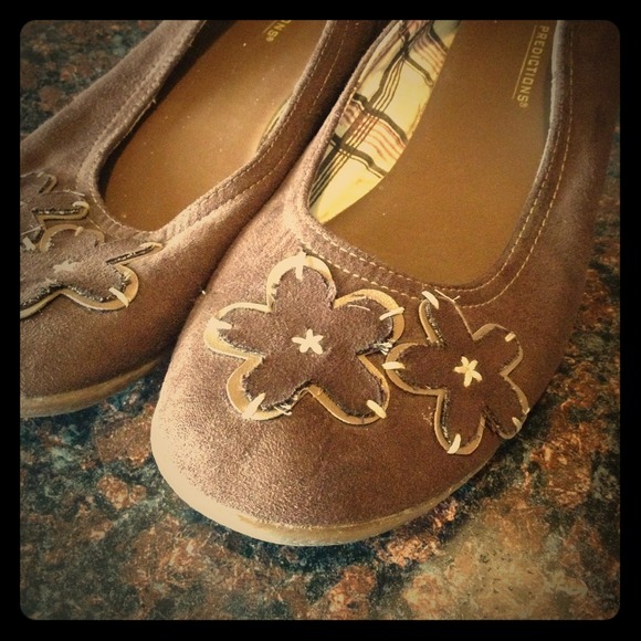 Cute Brown Flats
