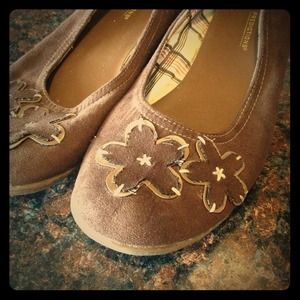 Cute Brown Flats