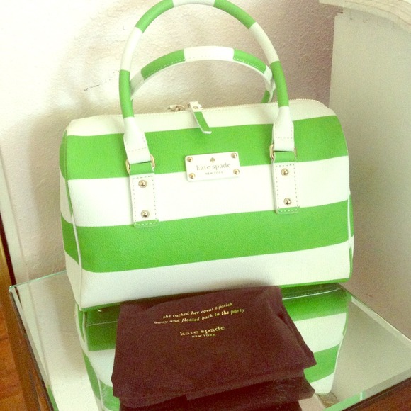 kate spade Handbags - Hold ❤Kate Spade Melinda High Falls bag