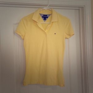 ⚠SOLD⚠ 💕Tommy Hilfiger polo💕