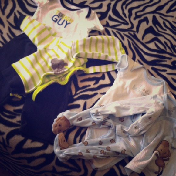 Total 6 pc boys clothes