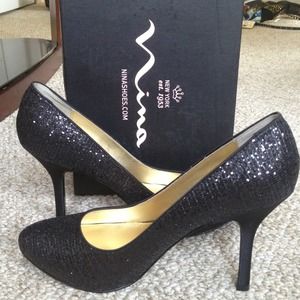 NINA GLITTER PUMPS