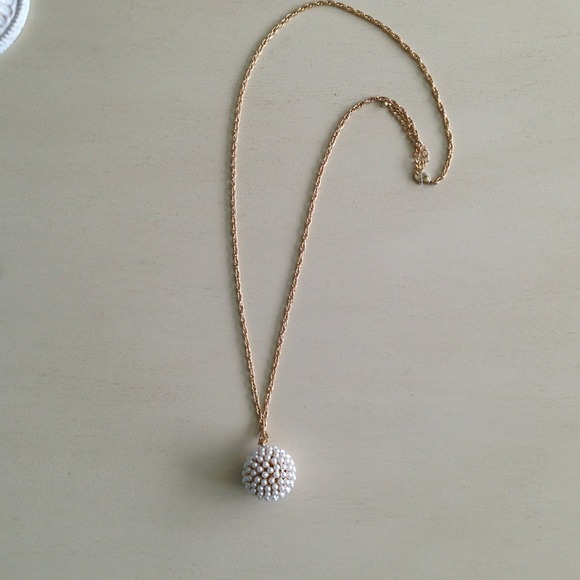 Necklace - Picture 1 of 2
