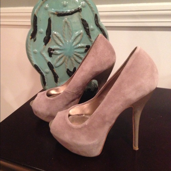 Steve Madden heals.