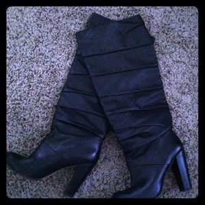 💫REDUCED Real Italian Leather to the Knee Boots!!
