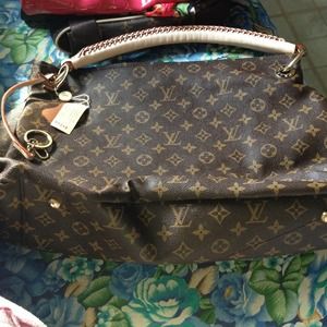 HOLD HOLD HOLD!!!!worn twice!!