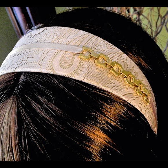 New! Headband - Picture 1 of 1