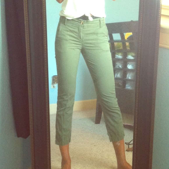 Army green Capri pant