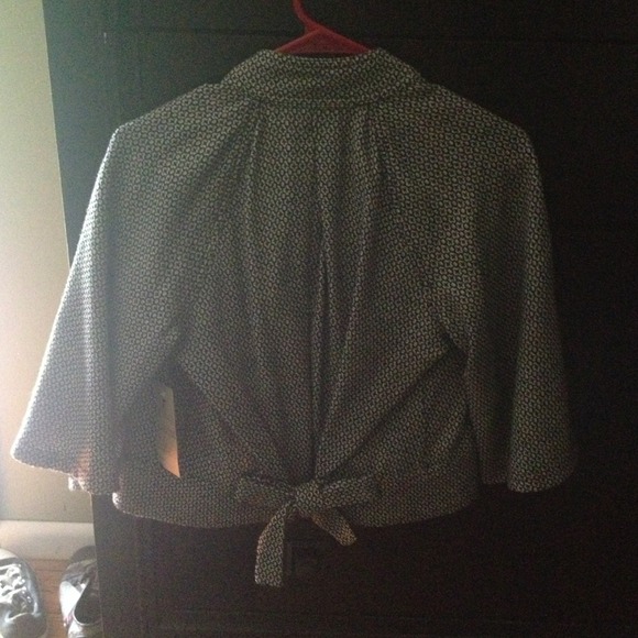 Cropped jacket - Picture 2 of 4