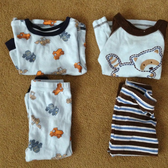 ❗️ SOLD ❗️12 mos pjs bundle - Picture 3 of 4
