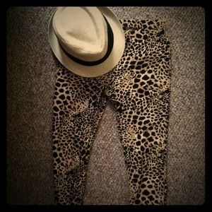 💥Sold in bundle💥 Leopard print leggings!!!