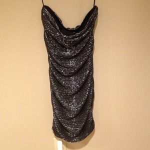 Express strapless dress 🌸