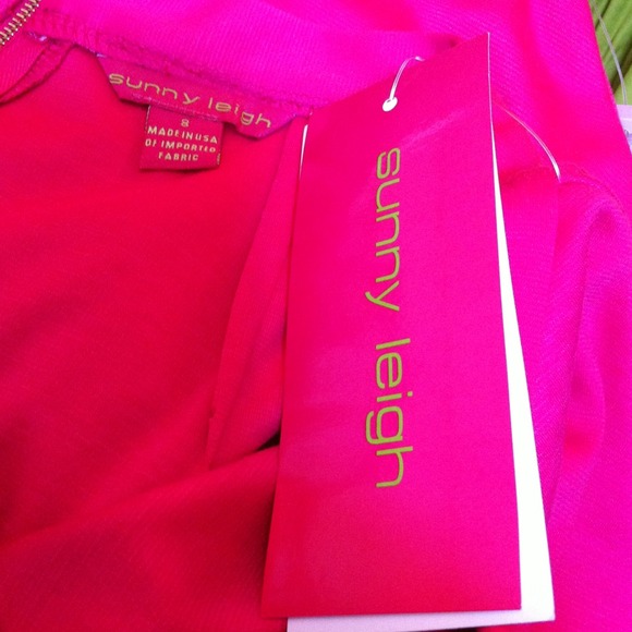 🎉HOST PICK🎉NWT Peplum pencil knit skirt! - Picture 3 of 4