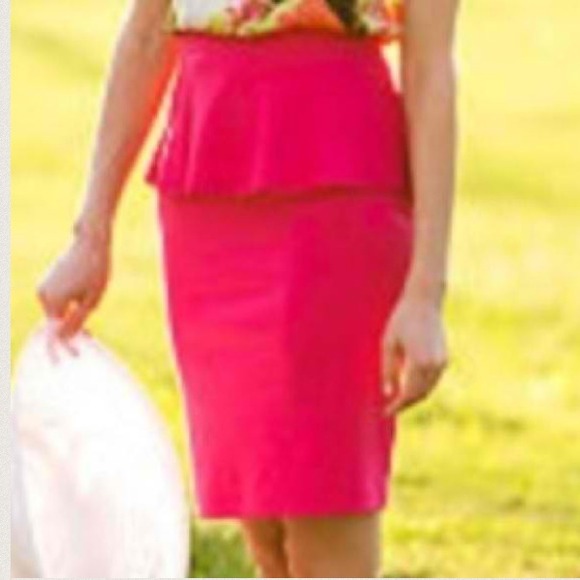 🎉HOST PICK🎉NWT Peplum pencil knit skirt! - Picture 4 of 4