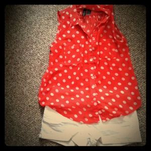 🚫Sold in bundle 🚫Red/white polka dot chiffon