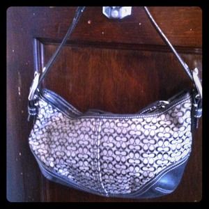 Coach handbag medium size