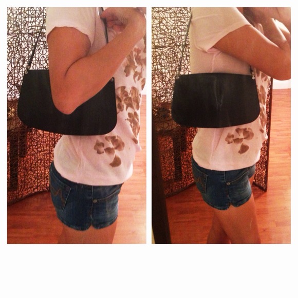 ⭕SOLD Locally⭕LOUIS VUITTON Handbag - Picture 4 of 4