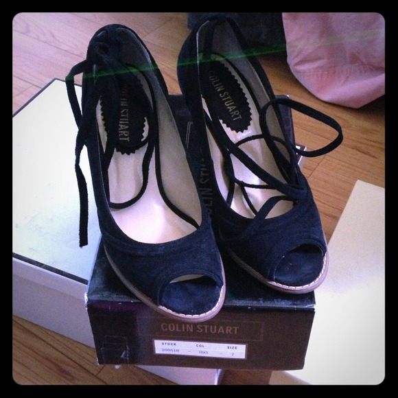 Black suede wedges sz7 with leg wrap around ankle