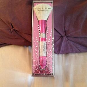 Shimmer Powder Brush