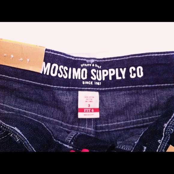 Brand New _Mossimo Shorts - Picture 3 of 4