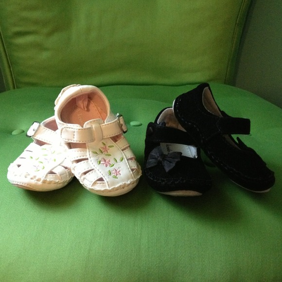 SOLD!!! Girls shoes