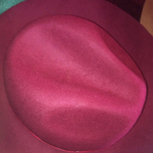 100 % Wool Hats From Nastygal