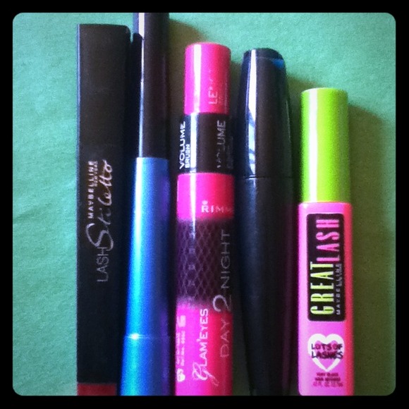 Mascaras.